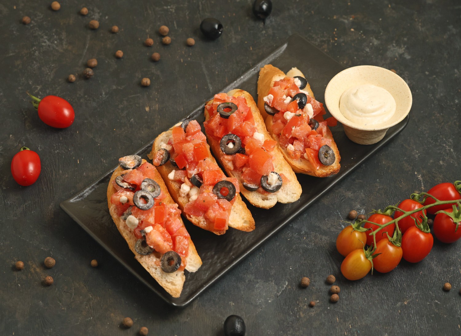 Брускетта микс